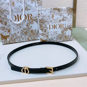 特P190 Dior 23 Montaigne Loop腰带 双面进口超柔软小牛皮，15毫米 简约百搭 码数欧75、80、95、90、95、100