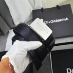 Dg，宽4.0Cm，Dolce&Gabbana 新款 Lux 鞍皮腰带，雅致配饰，搭配徽标搭扣 Lux 鞍皮腰带双电镀标牌 腰带，双电镀标牌搭扣