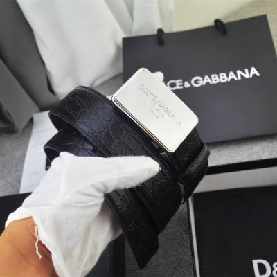 Dg，宽4.0Cm，Dolce&Gabbana 新款 Lux 鞍皮腰带，雅致配饰，搭配徽标搭扣 Lux 鞍皮腰带双电镀标牌 腰带，双电镀标牌搭扣