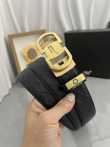 品名：万宝龙 Montblanc 自动带 材质：原单牛皮腰带 百分百头层牛皮腰带保证真皮，24K纯钢扣，专柜原单品质、做工精细，时尚大牌，送人自用首选 包装：
