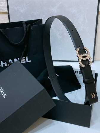 特 P200 Chanel 24C 水钻Logo搭扣 黄铜金属扣 进口胎牛皮 饰有Cc小Logo手感柔软 细腻 3.0Cm - 点击图像关闭