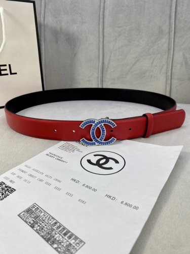 特 宽度3.0Cm Chanel 香奈儿 女士腰带皮带新款柔软的进口小牛皮金 银色方钻金属钢扣。