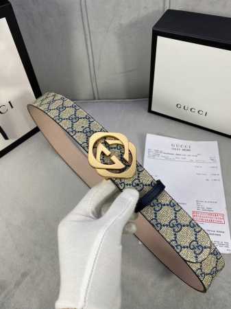 Gucci宽度4.0Cm 一侧为gg Supreme高级人造帆布，反面一侧为单色头层磨砂底、配以interlocking 菱形双层带扣。 - 点击图像关闭