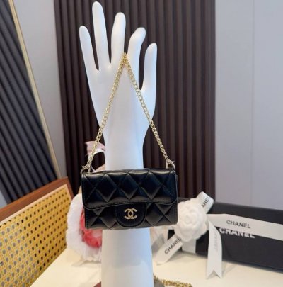 香奈儿Chanel Mini斜挎包包 零钱包搭配细链条挂绳可拆卸可放耳机 纸巾 口红 钥匙 等小物件 尺寸11*7.5*2Cm