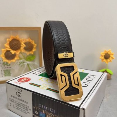 品名：古奇.Gu...Ci 材质：原单牛皮腰带 专柜原单品质、做工精细，时尚大牌，送人自用首选 包装： 请认准如图专柜包装赠送打孔器手提袋专柜礼盒宽度3.8Cm
