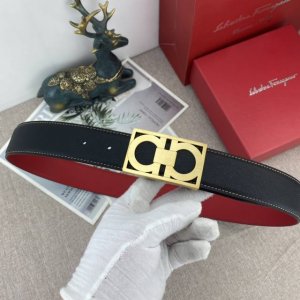 菲拉格慕 特种皮腰带系列 ，原厂五金精品不锈钢扣 手感柔软舒适 宽3.8Cm。