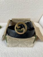 特P180 Gucci 4.0Cm经典压花 意大利进口头层小牛皮，手感柔软厚实。搭配精品全钢五金带扣，纯进口机械车线，工艺精细，原单品质。