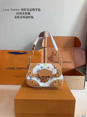 配礼盒. Lv Sunset丹元宝腋下包 可单肩可斜挎 真的好随性，布料柔软随意，更好搭。 颜色也没有那么刻意，非常自然的水洗牛仔，真的是一眼爱上。 别看小小的 - 点击图像关闭