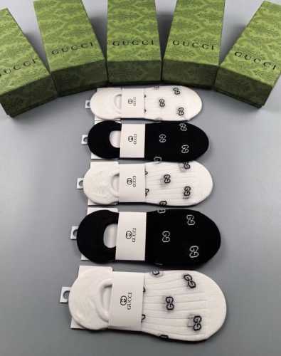 特 Gucci 古奇G家新品女款隐形袜子 一盒五双 提花经典标志，纯棉材质，超舒适超美腻大牌出街，潮人必备超好搭