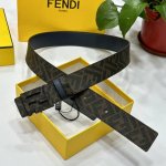 Fendi 芬迪 专柜同款 宽4.0Cm 双环正反用腰带 Ff按钉搭扣 兰色Cuoio Romano皮革材质 反面面料带有烟草黄和黑色Ff图案 四方金属饰面 时