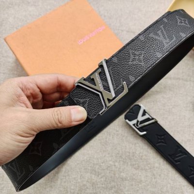 特 Lv.路易威登 全套包装 原版品质 代工厂货品 40Mm宽度 正品一体铸造五金钢扣，原厂皮料 双面原厂定制面料，区别市场货