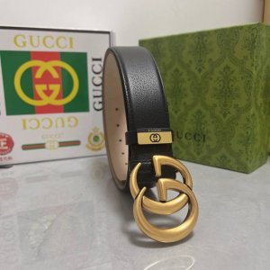 品名 古奇.Gu...Ci 原单 材质 原单牛皮腰带 专柜原单品质 做工精细 时尚大牌 送人自用首选 包装 请认准如图专柜包装赠送打孔器手提袋专柜礼盒宽度3.8