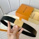 特 寬度：35Mm Lv S-Lock系列 宽度3.5Cm 精致的字母板搭扣 搭配品牌專用小牛皮压横纹标识 双面用