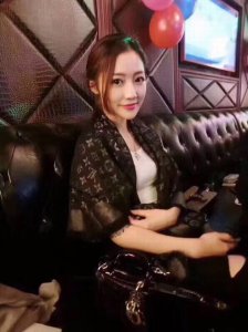 彩线 专柜款号 商标 洗水麥 吊牌 三码合一 少一个都是仿版 这个货让我说什么好呢 集所有优点于一身 如果这样还需要去赞美的话 那不是我失败 只能说你见得太少了