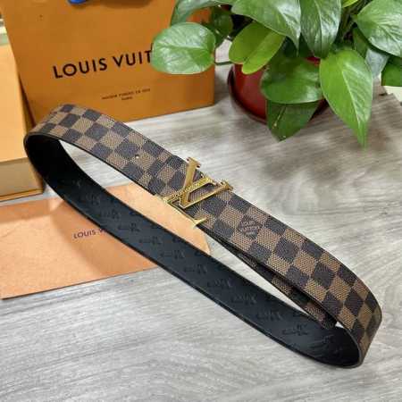 图片包装 Lv.路易威登 宽40Mm双面原版小牛皮 搭配单钌钯电镀扣 完美的手感.油边 出众的设计.风格 高贵奢华 时尚大方 高清实拍 货真价实 品质保证 双面 - 点击图像关闭