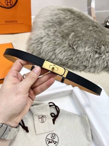 特 爱马仕 1.8Mm 女款 凯莉 顶级原单 原厂进口皮 专柜五金 K金铂金玫金 长度可调节 专柜同款 经典款式