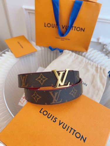特P160 M9452 女款 高端系列 Lv 代工厂货品 3.0宽度 可验货，正品一体铸造五金，原厂皮料。区别市场货