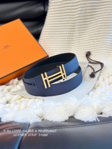 特 P170 H Au Carre Belt Buckle & Reversible Leather Stra P40Mm