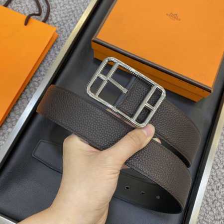 爱马仕 Hermēs Box/Togo小牛皮双面腰带，镀钯腰带扣。38毫米 - 点击图像关闭