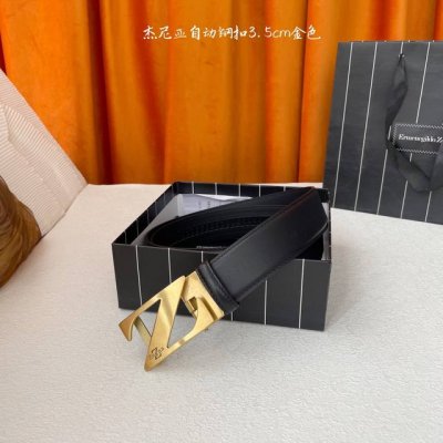 杰～尼亚原版小牛皮，手感细腻柔软，搭配纯钢自动精品扣，男士必备！宽度：3.5Cm