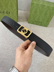 古驰：原厂进口双面荔枝纹小牛皮头层，黑色结合咖啡色展现独特风格。搭配四方形内穿精品钢扣。4.0Cm支持nfc