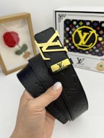 品名：Lv..路易..威登原单 材质：原单牛皮腰带 百分百头层牛皮腰带保证真皮，24K纯钢扣，专柜原单品质、做工精细，时尚大牌，送人自用首选 包装： 请认准如图