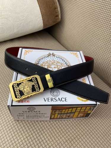 品名：Versace.范思哲 材质：原单牛皮腰带 百分百头层牛皮腰带保证真皮，24K纯钢扣，专柜原单品质、做工精细，时尚大牌，送人自用首选 包装： 请认准如图专