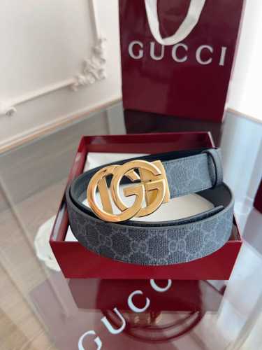 Gucci 古驰 自动平滑扣腰带 精钢打造五金 宽度35Mm宽 表面定制pvc背头层牛皮 自由裁剪设计