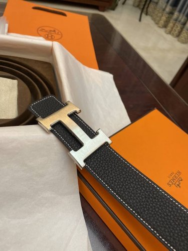 顶级品质 爱～马仕经典H拉丝金色 钯扣，进口Togo皮小牛皮内衬，欣赏享用完美的设计和优质的皮料精细工艺，不容错过的产品。38Mm 顶级 原单130