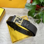 特 P170 Fendi 芬迪 专柜同款 宽4.0Cm 双环正反用腰带 Ff按钉搭扣 咖啡色Cuoio Romano皮革材质 反面面料带有烟草黄和黑色Ff图案