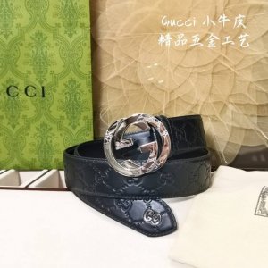 Gucci.古驰 全套包装 3.8Cm进口小牛皮压花, 专柜正品1:1完美复刻. 原版牛皮底, 采用热压印技术的gucci Signature皮革精制而成，触感