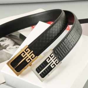 特 纪梵希 头层牛皮自动带 宽3.5Cm 官网同步，不锈钢金属标识，适合商务低调人士！自动扣款式