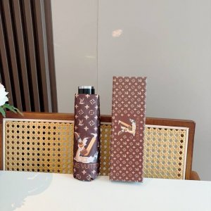 Louis Vuitton 路易威登 五折手开晴雨伞 新涂层技术深色伞面 拥有令人惊喜的遮光效果！
