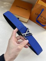 特 奢华款现代 Taurillon 皮革，饰以雅致大方的标志性 Lv 首字母。柔软结实的皮带，可搭配从礼服到休闲装各种服饰