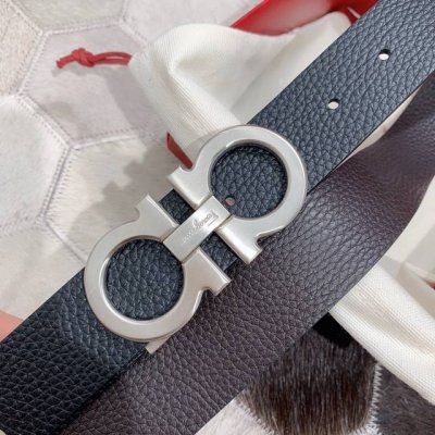 特 Salvatore Ferragamo菲拉格慕 3.5Cm高级定制款男士皮带 自行选择搭配 双面头层牛皮，真材实料 很有质感 时尚经典不失风范 可自行裁剪