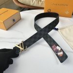 原版包裝 L0Uis Vuitt0N 今季新品 驢家原單腰帶 寬度40毫米 定制帆布面內襯進口小牛皮底壓格子紋 全新開模精鋼五金搭扣 雙面用 經久耐用 百搭款