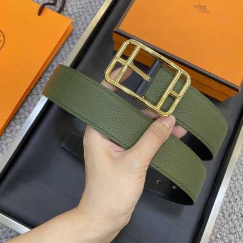 爱马仕 Hermēs Box/Togo小牛皮双面腰带，镀钯腰带扣。38毫米