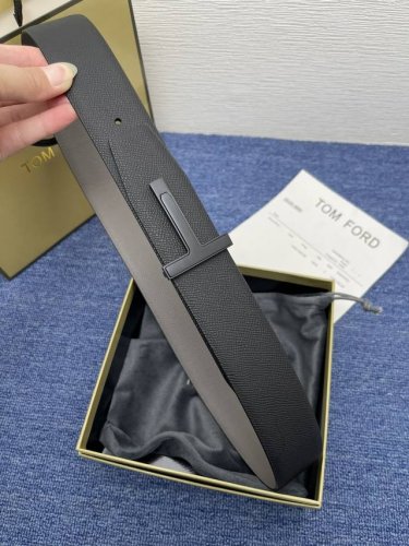 特 Tom Ford 汤姆福特。新品双面进口小牛皮，简约商务男士腰带，4.0Cm宽