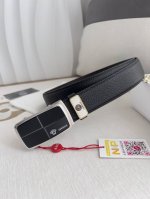 品名：范思哲.Versace.皮带腰带自动皮带 型号：自动带，纯钢材质经典人头自动扣，图片实物拍摄 腰带：百分百头层牛皮，自动带身，保证真皮。24K纯钢扣永不掉