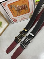 品名：爱马仕.Hermès 原单 材质：原单牛皮腰带 百分百头层牛皮腰带保证真皮，24K纯钢扣，专柜原单品质、做工精细，时尚大牌，送人自用首选 包装： 请认准如