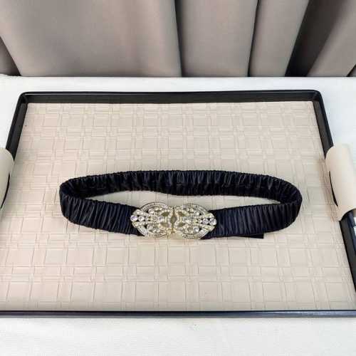 C Hanel 亮面浅金色金属 满钻装饰。羊皮带身 3.0Mm精品 弹性极好 码数S M L Xl