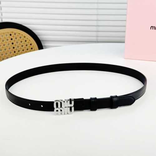 Miumiu小腰带、2Cm。裙装裤装搭配起来！精致优雅，不撞款！