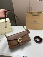 配小C挂件 Coach蔻驰酒神包Tabby新款系列 双层两条长带 单肩加斜挎 D-301尺寸26×13折叠盒