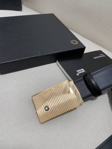 Mont~Blanc万~宝龙 宽3.5Cm 进口双面牛皮 百分百专柜纯铜扣 一带两用 时尚大气 成功男士的必备品 送礼佳品 自行裁剪尺码 扣头可随意搭配！