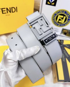 皮带：Fendi.芬迪..顶级原单复刻. 腰带：百分百头层牛皮，保证真皮。双层ff镂空雕刻工艺设计24K纯钢扣材质，永不掉色进口小牛皮正反双面使用商场专