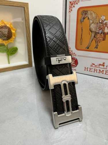 品名：爱马仕.HermèS 原单 材质：原单牛皮腰带 百分百头层牛皮腰带保证真皮，24K纯钢扣，专柜原单品质、做工精细，时尚大牌，送人自用首选 包装： 请认准如