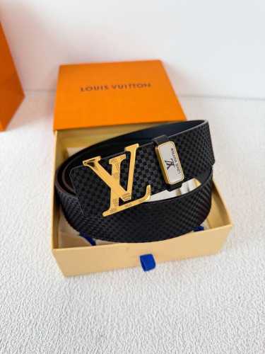 品名 Lv..路易..威登腰带皮带原单 型号 挂扣 经典纯钢材质挂扣 头层牛皮 图片实物拍摄 材料 头层牛皮 挂扣系列 纯钢材质扣头 钯镀电镀工艺永不掉色 经典