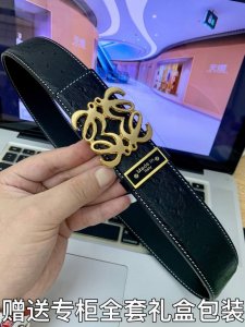 皮带 罗意威.Loewe原单 腰带 认准如图专柜包装 赠送打孔器 材料 百分百头层牛皮 保证真皮 24K纯钢扣鸵鸟纹系列专柜同等质量 送人自用首选 包装 请认准