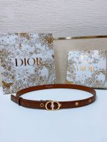 Dior Montaigne Jolie Belt 光滑小牛皮和白色树脂珍珠 饰有*Christian Dior*标志 羊皮菱格腰带2.0Cm