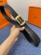 品牌爱马仕 550 描述采用高级真皮精制而成，触感厚实，饰以商标带扣。腰带为意大利尺寸，请在购买前参阅腰带尺寸指南. 铜扣金属配件 黑色皮革，采用环保工艺制作而
